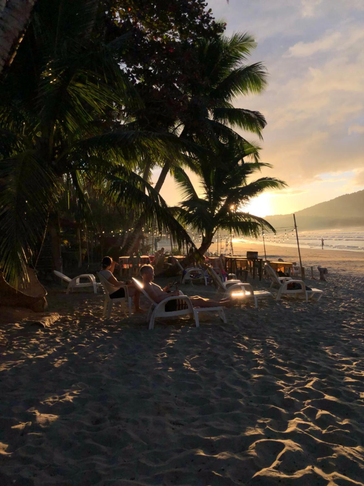 Bucana Beach Camp Эль-Нидо Экстерьер фото