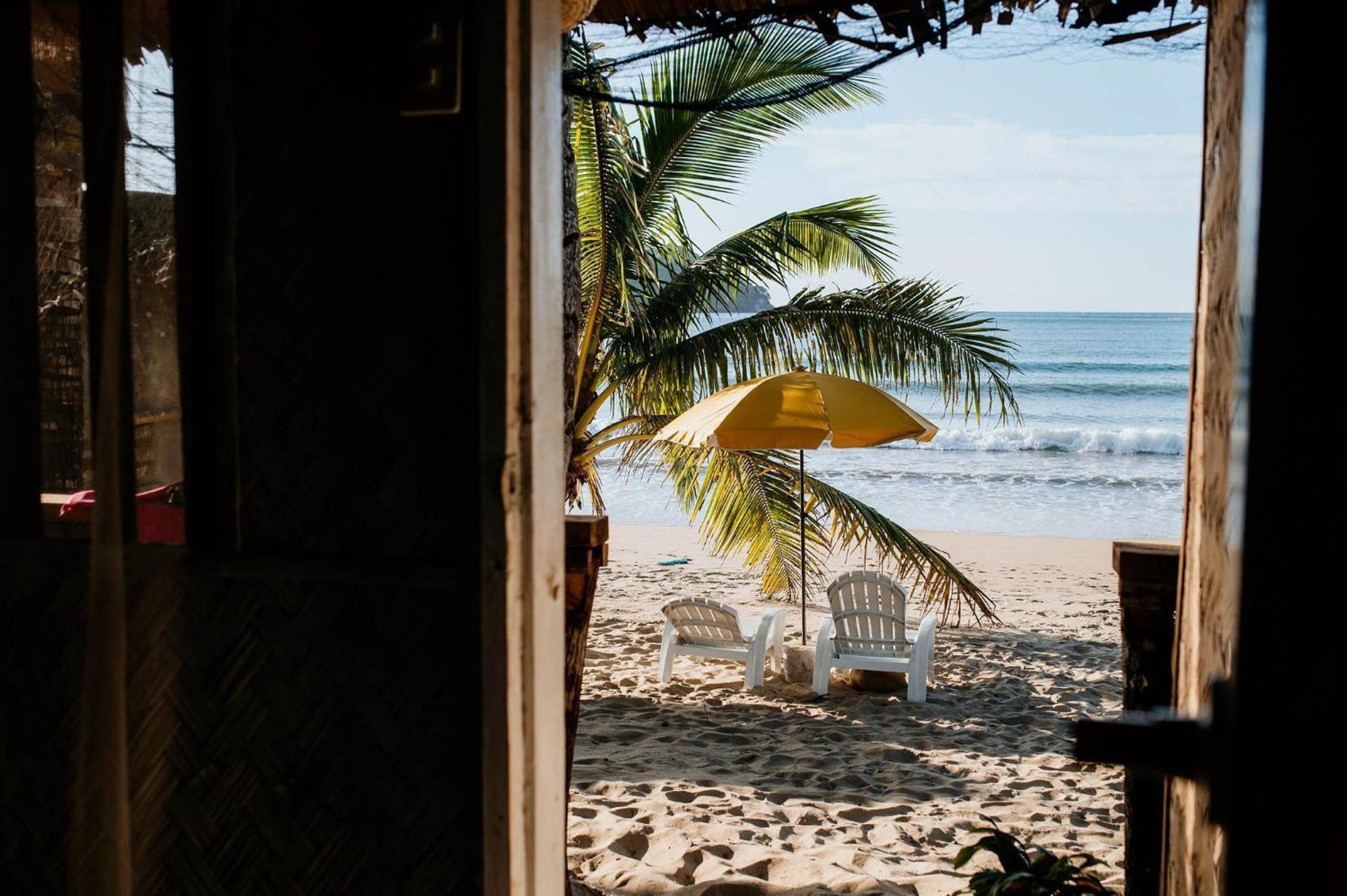 Bucana Beach Camp Эль-Нидо Экстерьер фото