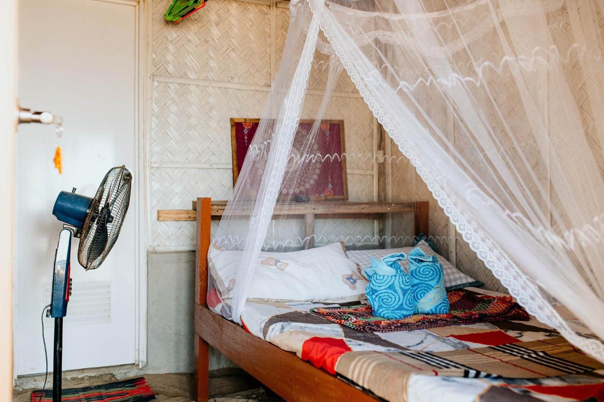 Bucana Beach Camp Эль-Нидо Экстерьер фото